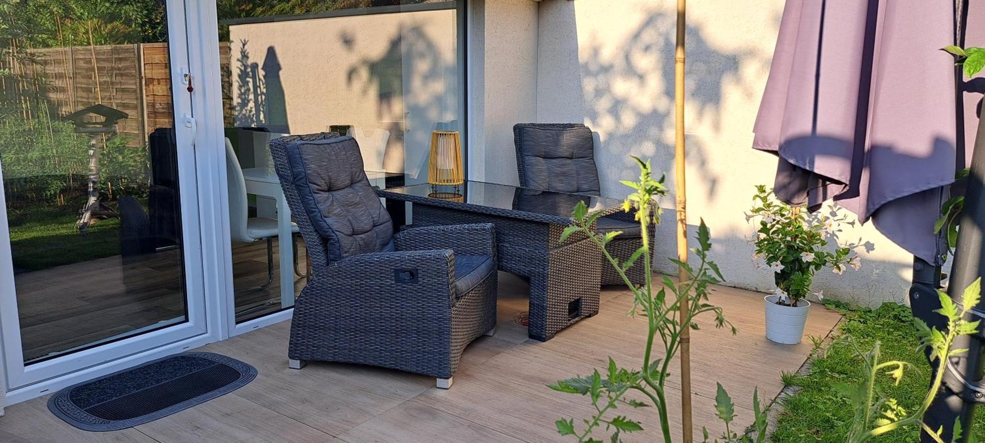 All-in-one Mit Eigener Sonnenterrasse Im Garten Appartamento