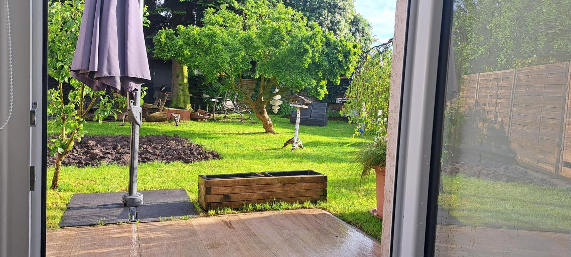 All-in-one Mit Eigener Sonnenterrasse Im Garten * Düsseldorf