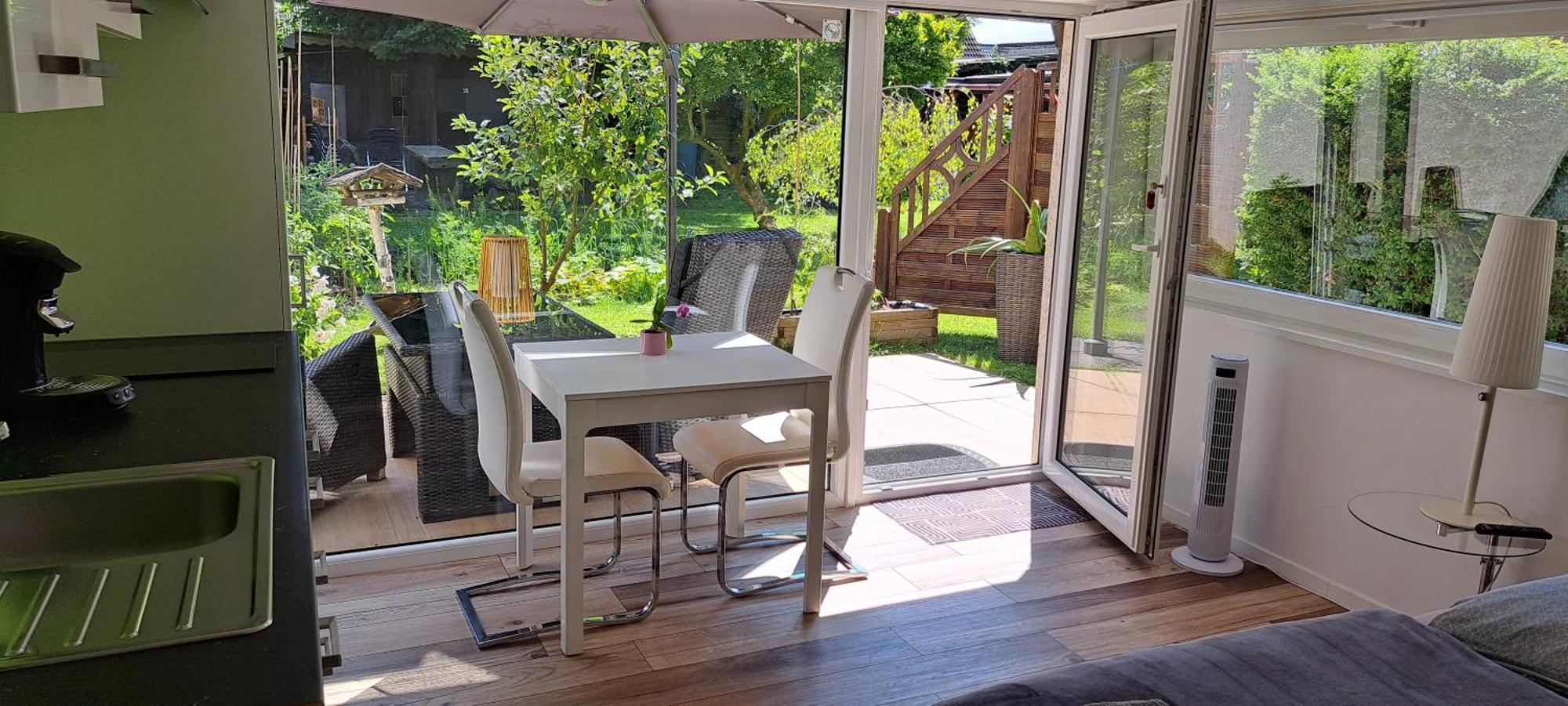 All-in-one Mit Eigener Sonnenterrasse Im Garten Appartamento Düsseldorf