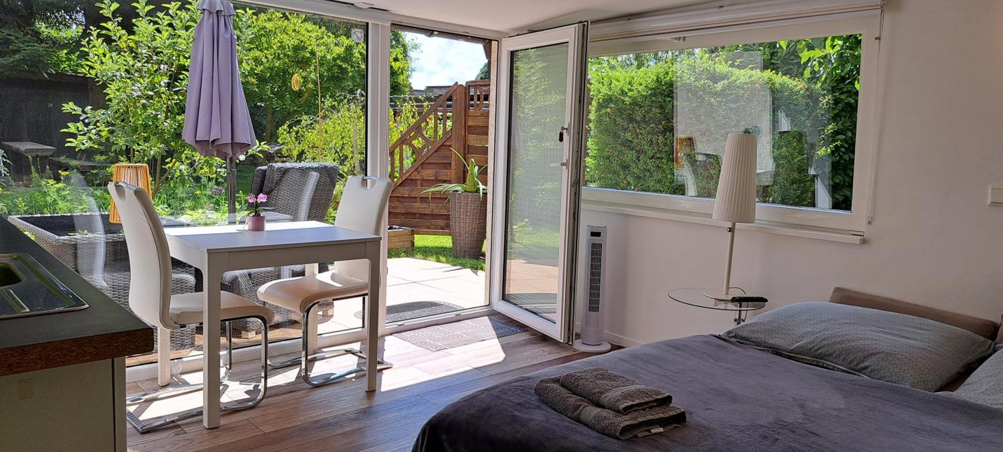 All-in-one Mit Eigener Sonnenterrasse Im Garten * Düsseldorf